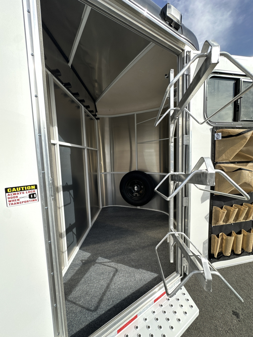 New 2026 Maverick 2 Horse High Side Bumper Pull