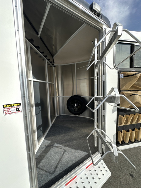 New 2026 Maverick 2 Horse High Side Bumper Pull