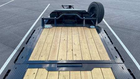 New Horizon HET 22'x 82" Gravity Tilt Equipment Trailer 21,000 GVWR, Spare