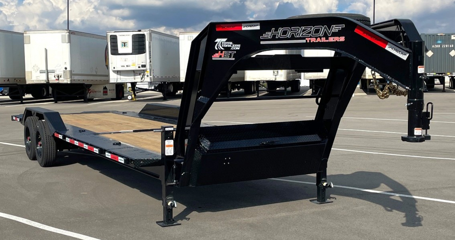 New Horizon HET 26'x102" Gooseneck Gravity Tilt Equipment Trailer 22,400 GVWR Drive Over Fenders