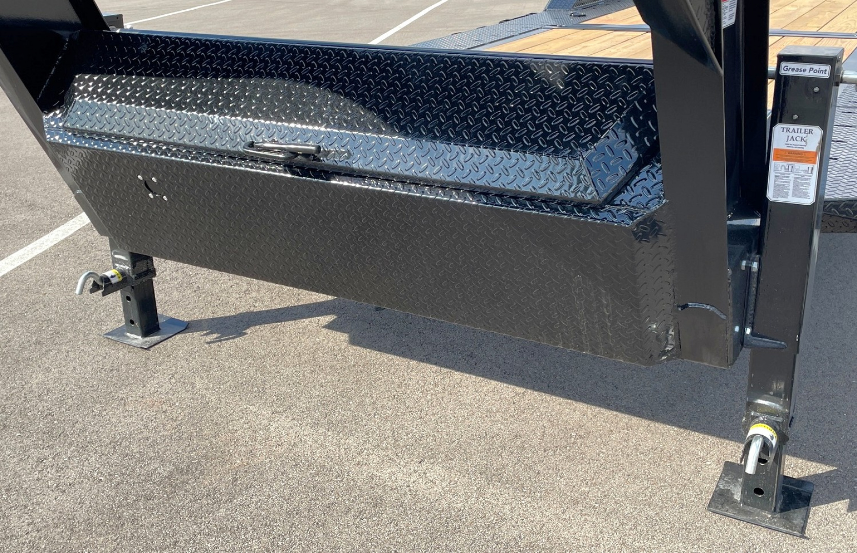 New Horizon HET 26'x102" Gooseneck Gravity Tilt Equipment Trailer 22,400 GVWR Drive Over Fenders