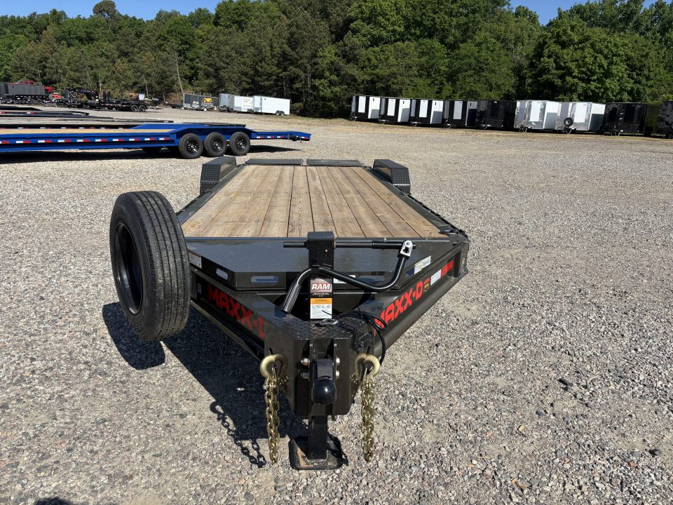 New 2026 MAXX-D 7 x 22 17.5K EHX Equipment Trailer