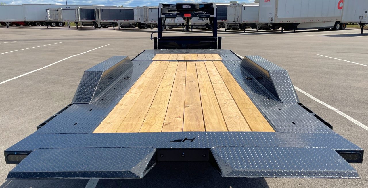 New Horizon HET 24'x102" Gooseneck Gravity Tilt Equipment Trailer 21,000 GVWR Drive Over Fenders