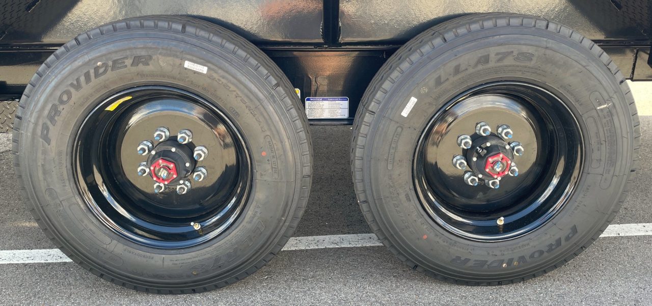New Horizon HET 24'x102" Gooseneck Gravity Tilt Equipment Trailer 21,000 GVWR Drive Over Fenders