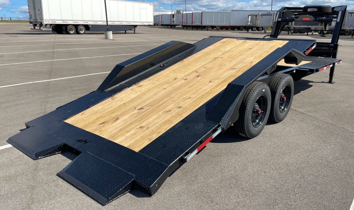 New Horizon HET 24'x102" Gooseneck Gravity Tilt Equipment Trailer 21,000 GVWR Drive Over Fenders