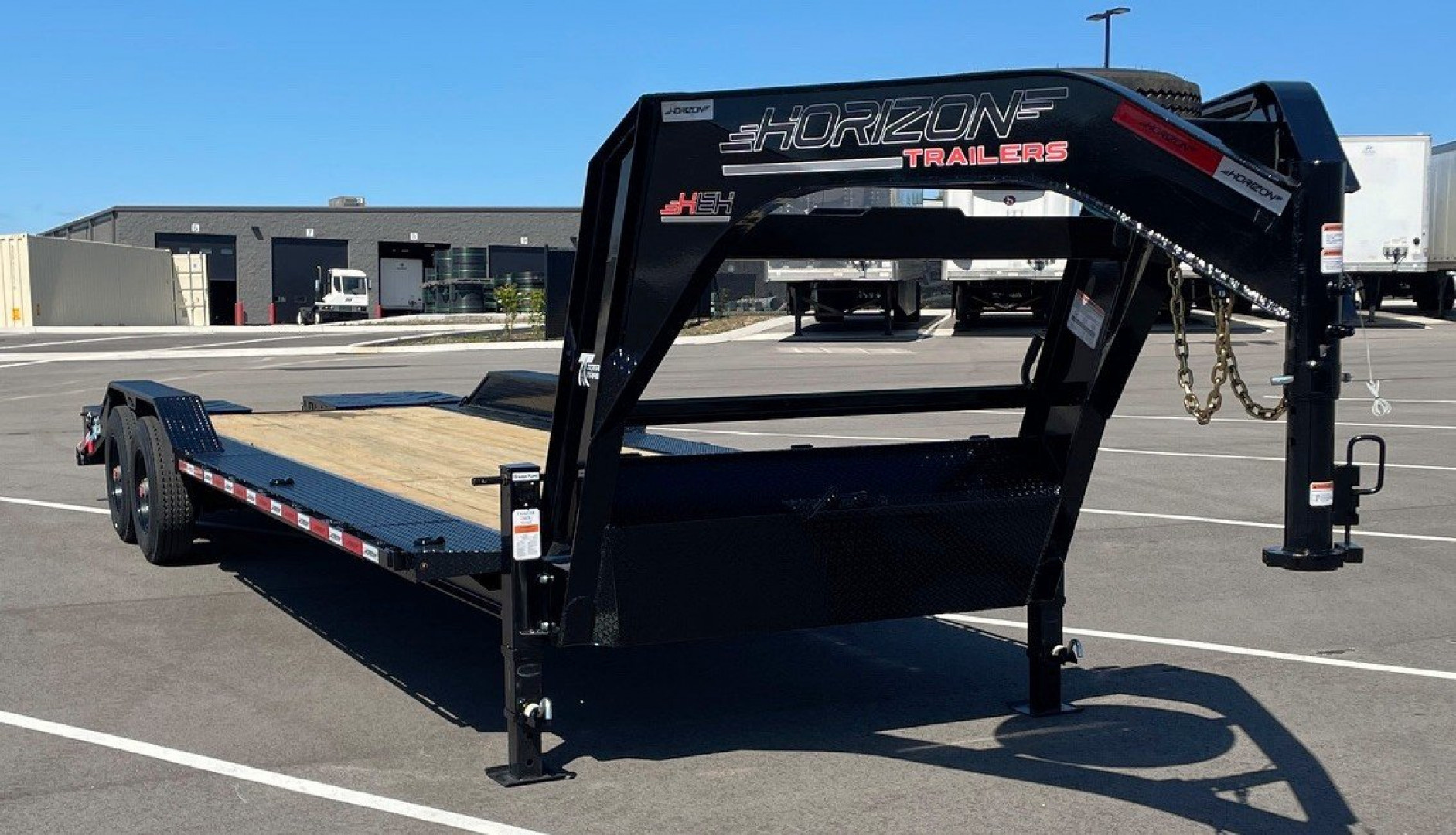 New Horizon HEH Gooseneck Equipment Trailer 26'x 102" -Mountain Ramps, Drive Over Fenders, 22,400 GVWR