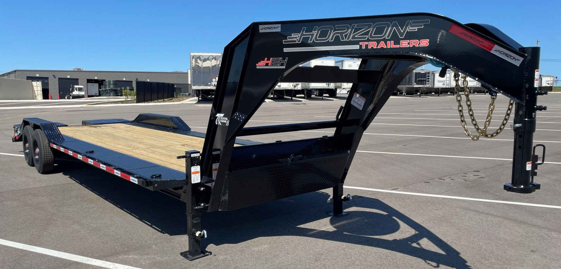 New Horizon HEH Gooseneck Equipment Trailer 26'x 102" -Mountain Ramps, Drive Over Fenders, 22,400 GVWR