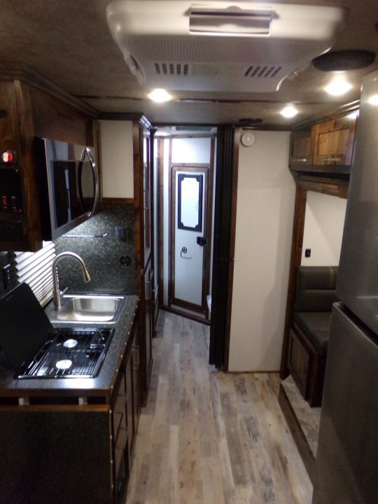 New 2026 Trails West Classic LQ 3H 10x15 Horse Trailer