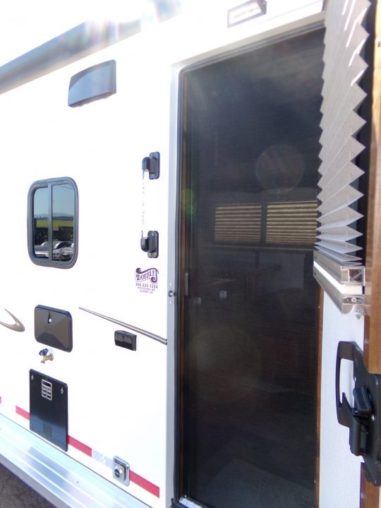 New 2026 Trails West Classic LQ 3H 10x15 Horse Trailer