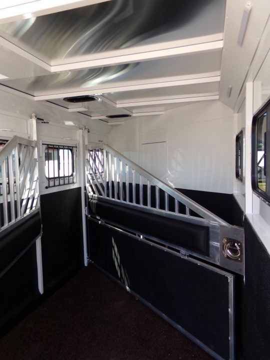 New 2026 Trails West Classic LQ 3H 10x15 Horse Trailer