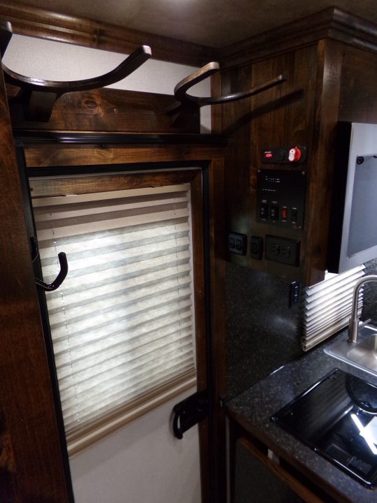 New 2026 Trails West Classic LQ 3H 10x15 Horse Trailer
