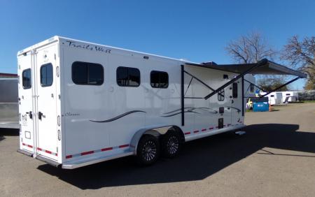 New 2026 Trails West Classic LQ 3H 10x15 Horse Trailer