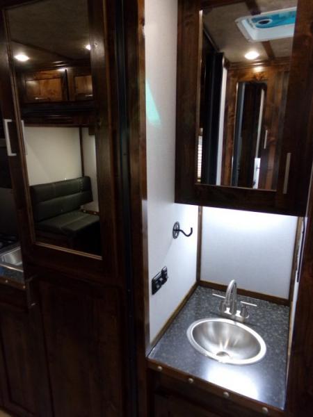 New 2026 Trails West Classic LQ 3H 10x15 Horse Trailer