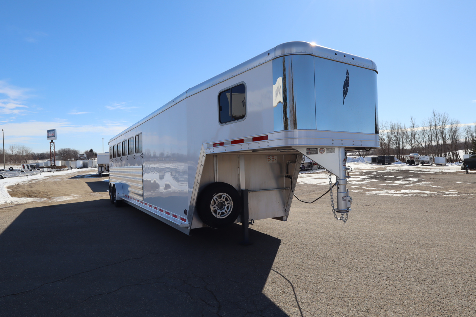 Used 2025 Featherlite Trailers 6 Horse GN Trailer