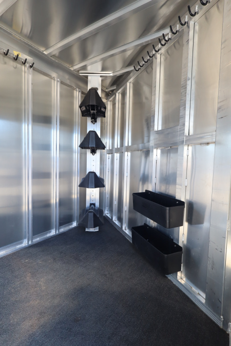 Used 2025 Featherlite Trailers 6 Horse GN Trailer