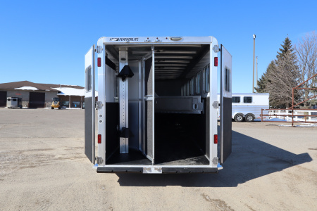 Used 2025 Featherlite Trailers 6 Horse GN Trailer