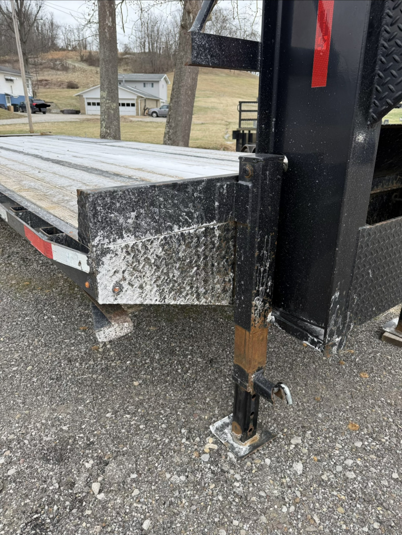 Consignment 2023 Texas Pride Trailers 102X30 Equipment Trailer