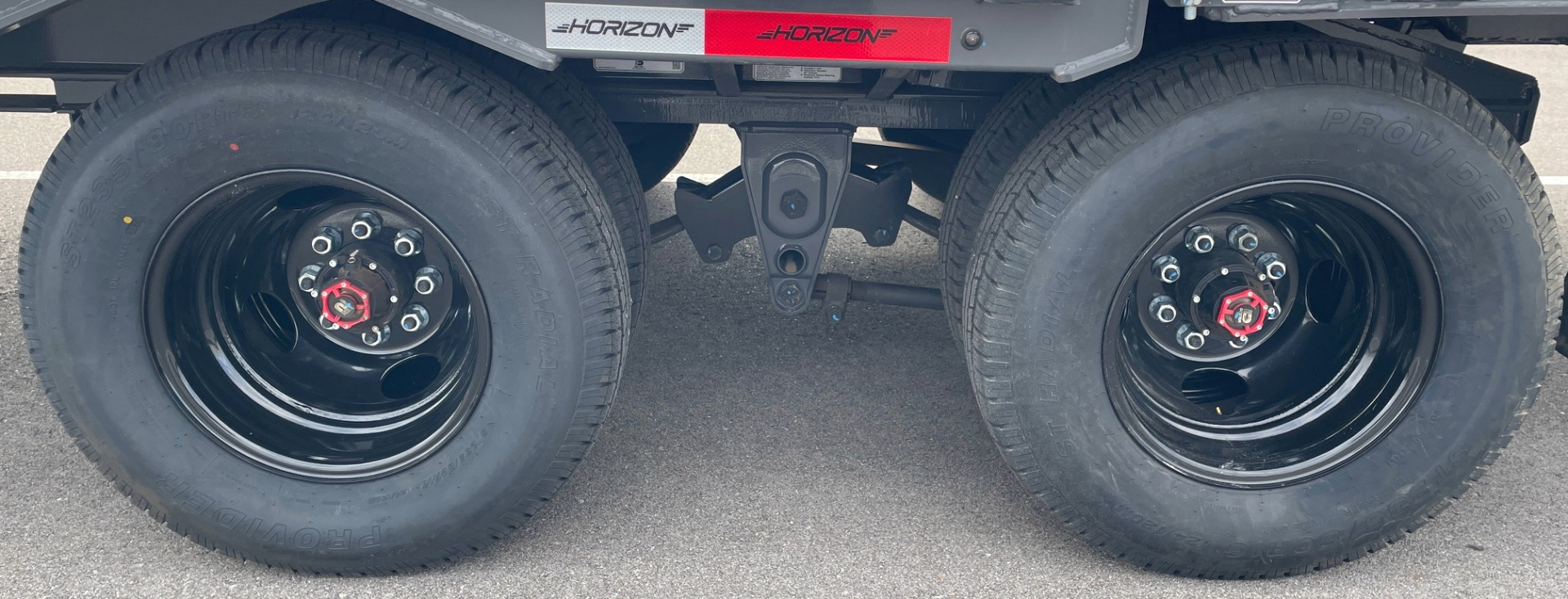 New Horizon 34' x 102" FYZ Gooseneck Flatbed Trailer w/ Hydraulic Dove, 25,9K GVWR, Spare