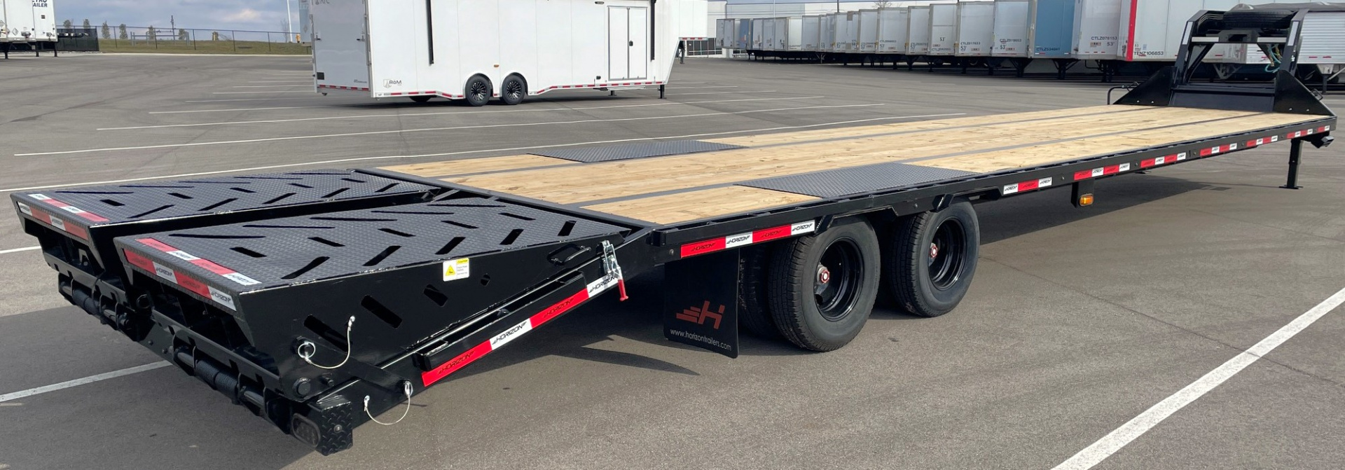 New Horizon 40' FHZ 25.9K 102" Gooseneck Hotshot Flatbed Trailer: Mountain Ramps, Spare