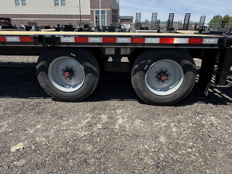 New 2026 Behnke FB8X25GN-20E Flatbed Trailer
