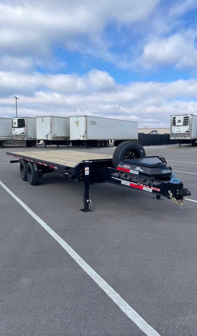 New Horizon 22' FFT Full Power Tilt Flatbed Trailer: 17K GVWR, Spare, Wireless Remote, SPARE