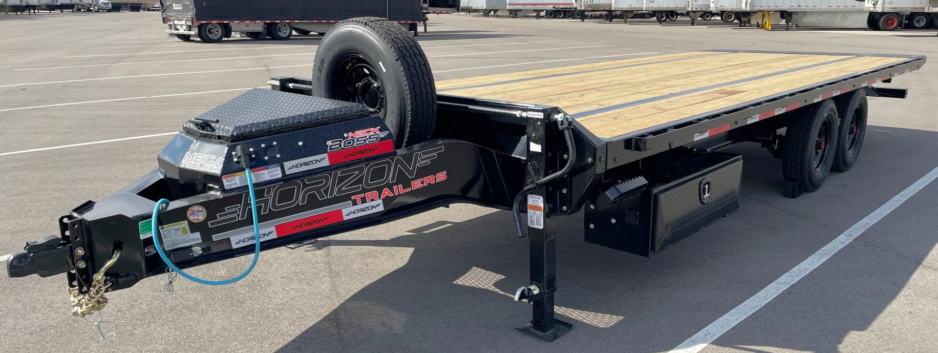New Horizon 22' FFT Full Power Tilt Flatbed Trailer: 17K GVWR, Spare, Wireless Remote, SPARE