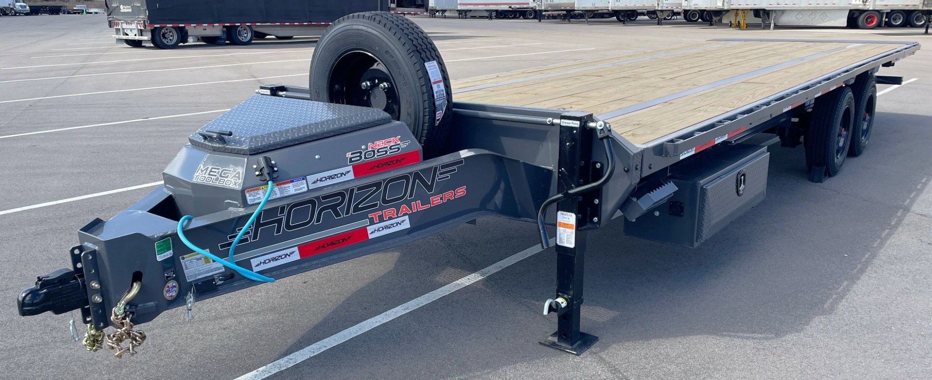 New Horizon 26' FFT Full Power Tilt Flatbed Trailer: 21K GVWR, Spare, Wireless Remote, SPARE