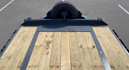New Horizon 26' FFT Full Power Tilt Flatbed Trailer: 21K GVWR, Spare, Wireless Remote, SPARE