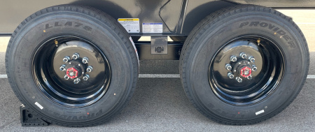 New Horizon 26' FFT Full Power Tilt Flatbed Trailer: 21K GVWR, Spare, Wireless Remote, SPARE
