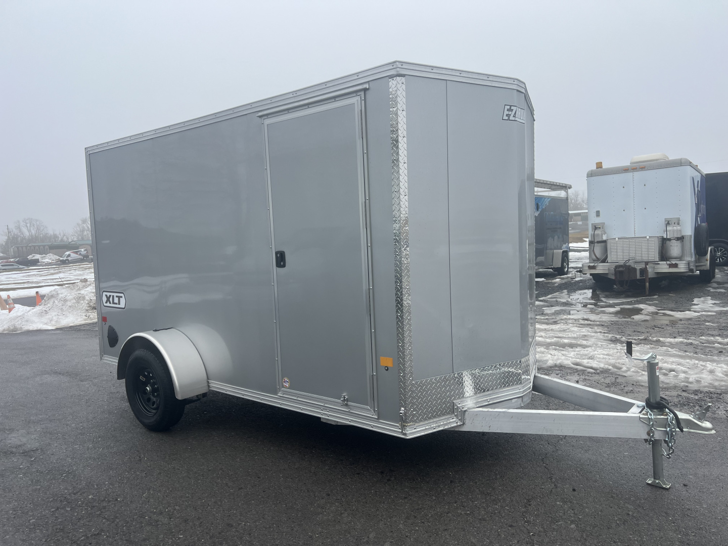 2026 E-Z Hauler photo 2