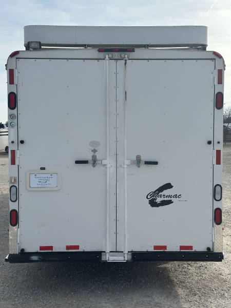Used 2005 Charmac 3 Horse Living Quarters Gooseneck Horse Trailer