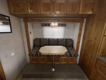 Used 2005 Charmac 3 Horse Living Quarters Gooseneck Horse Trailer