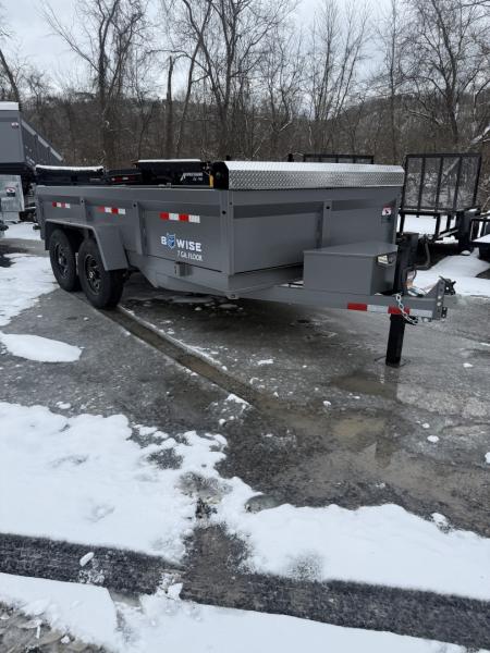 New 2027 BWISE 7x14 -14K Dump Trailer - Ramps - Tarp Kit - 7 GA Floor - Hammertone Gray
