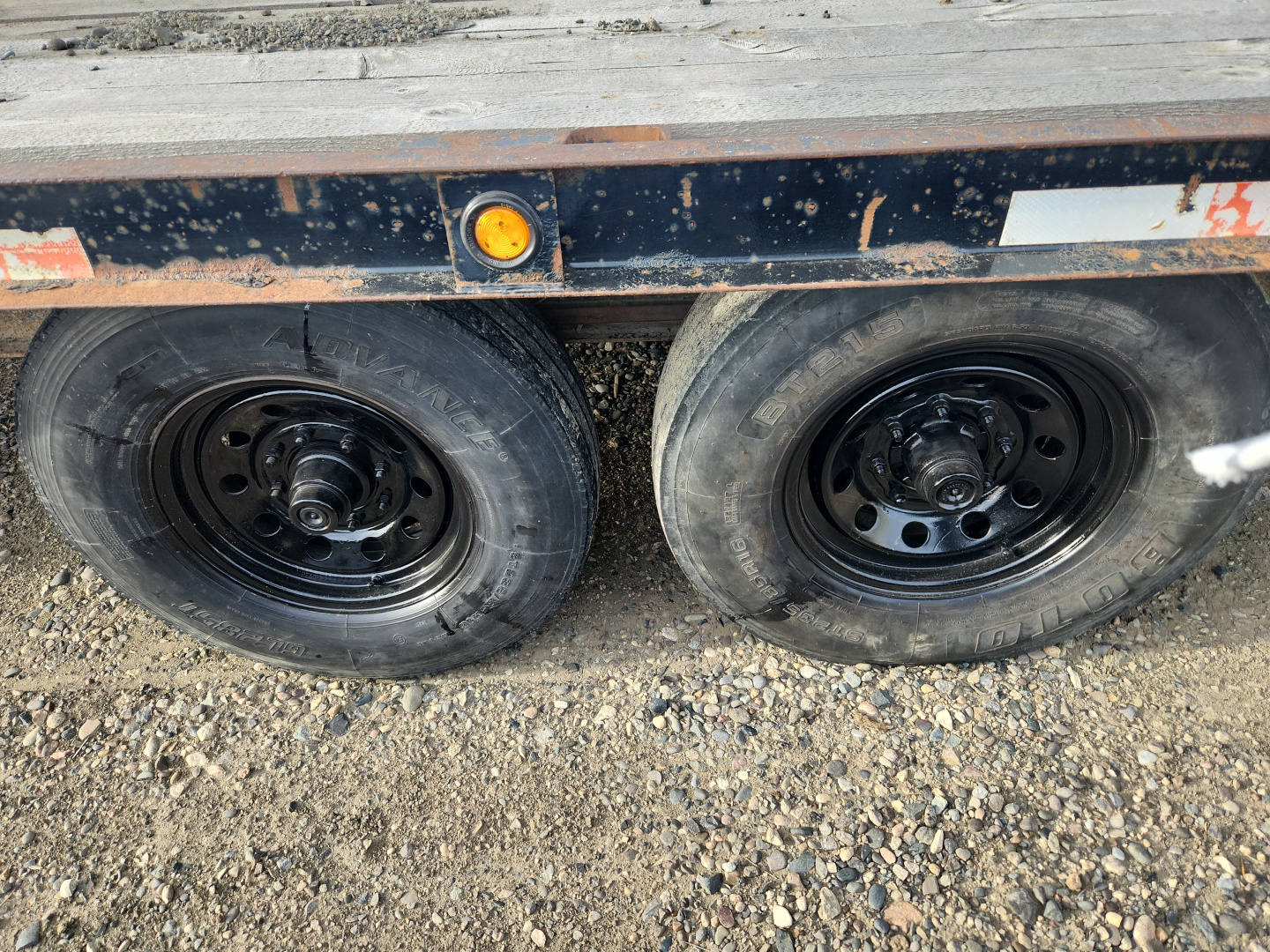 Used 2000 Titan Trailer FB 25' Flatbed Trailer