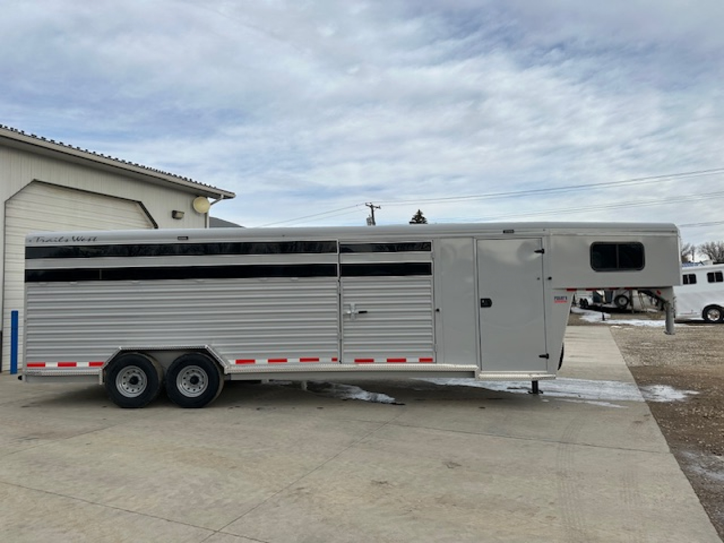 New 2026 Trails West 25' Hotshot Combo