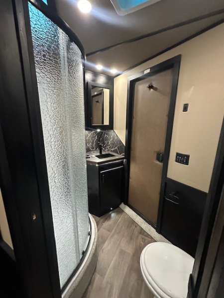 New 2026 Featherlite 4 Horse Living Quarter