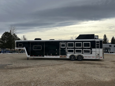 New 2026 Featherlite 4 Horse Living Quarter