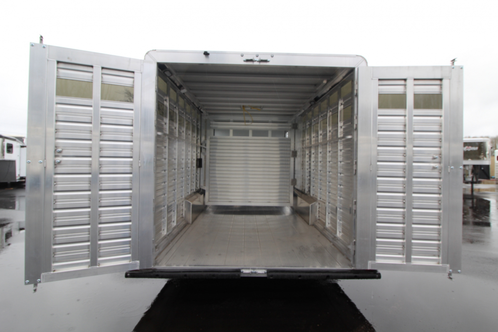 New 2026 Frontier 24' Stock Combo - 18' stock area w/ side ramp- 6' Tack room W/ Ramp & More!