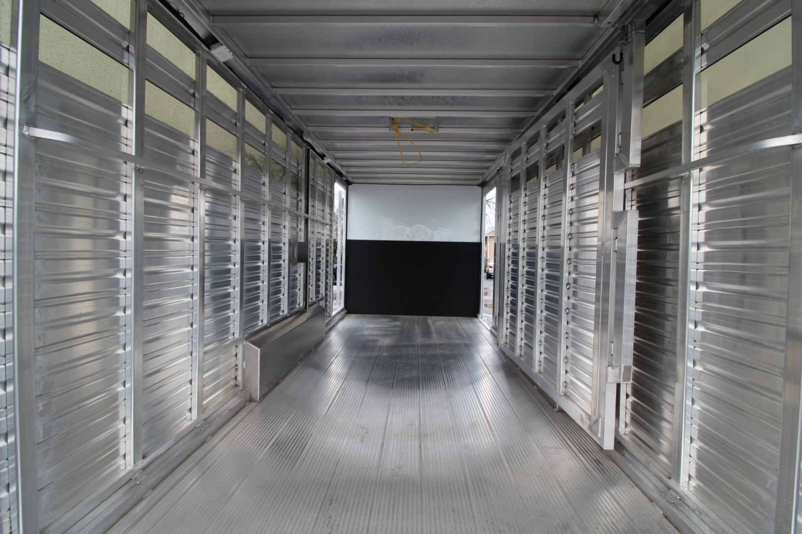 New 2026 Frontier 24' Stock Combo - 18' stock area w/ side ramp- 6' Tack room W/ Ramp & More!