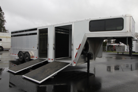 New 2026 Frontier 24' Stock Combo - 18' stock area w/ side ramp- 6' Tack room W/ Ramp & More!
