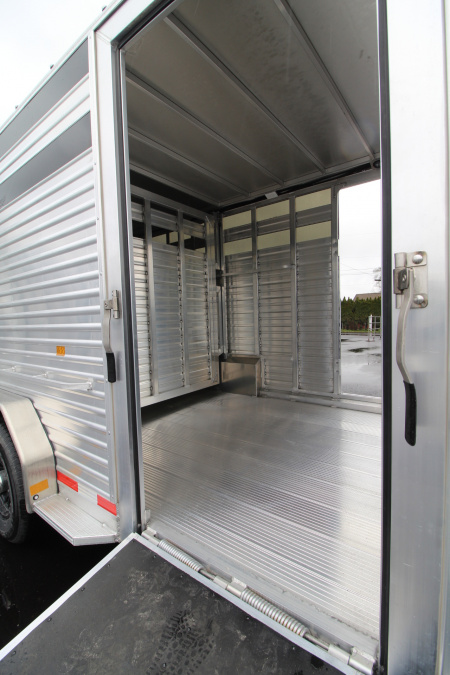 New 2026 Frontier 24' Stock Combo - 18' stock area w/ side ramp- 6' Tack room W/ Ramp & More!