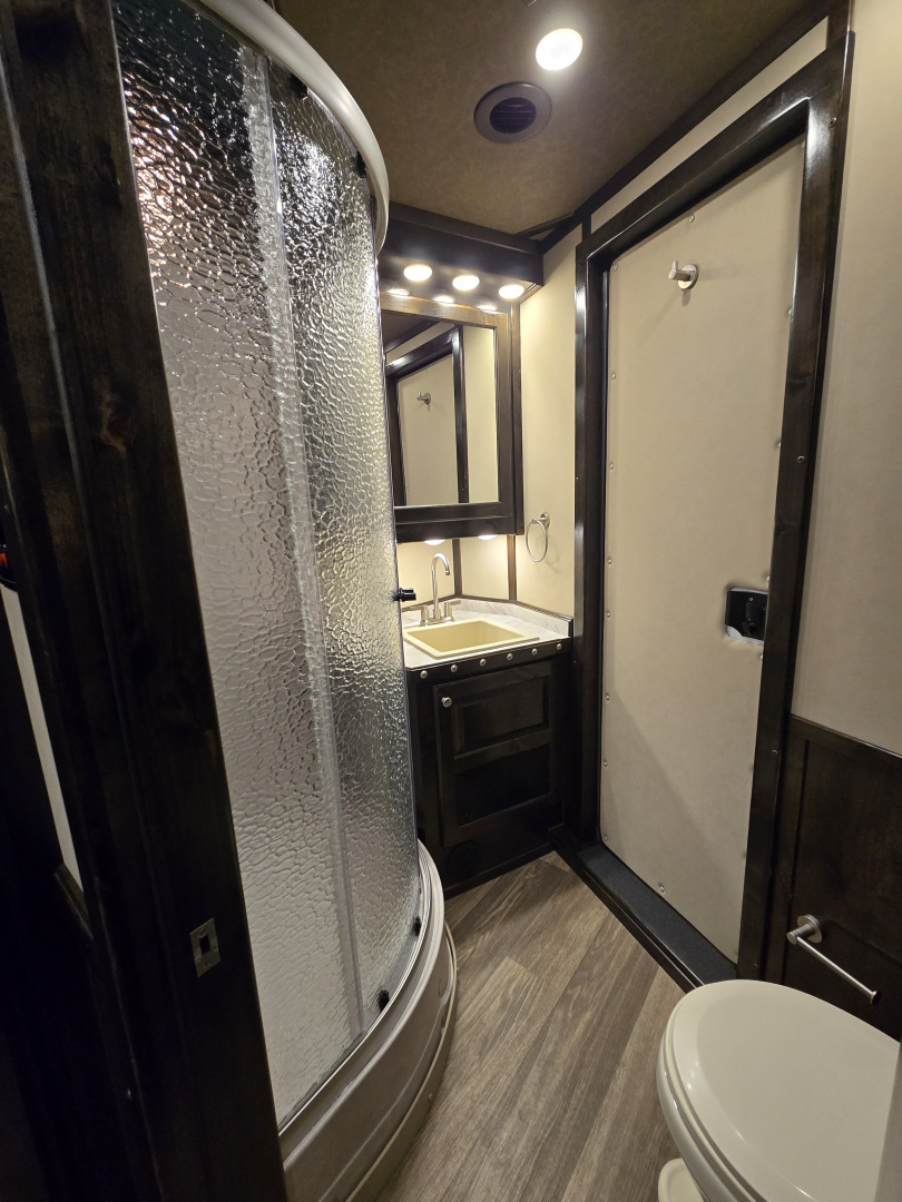 New 2026 Featherlite 3 Horse Outlaw Conversion