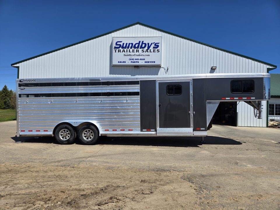 Used 2022 Cimarron 5 Horse Slant/ Stock Combo