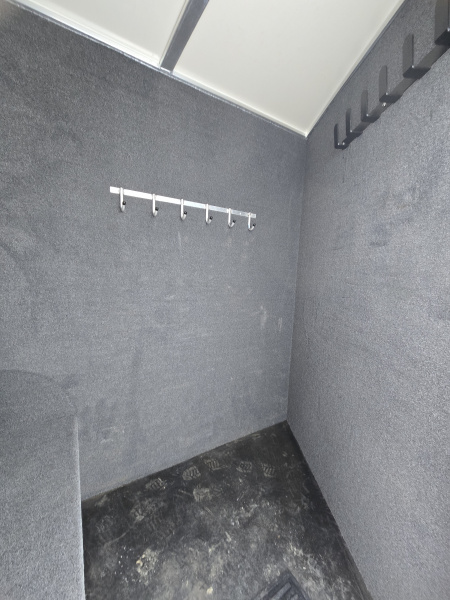 Used 2022 Cimarron 5 Horse Slant/ Stock Combo