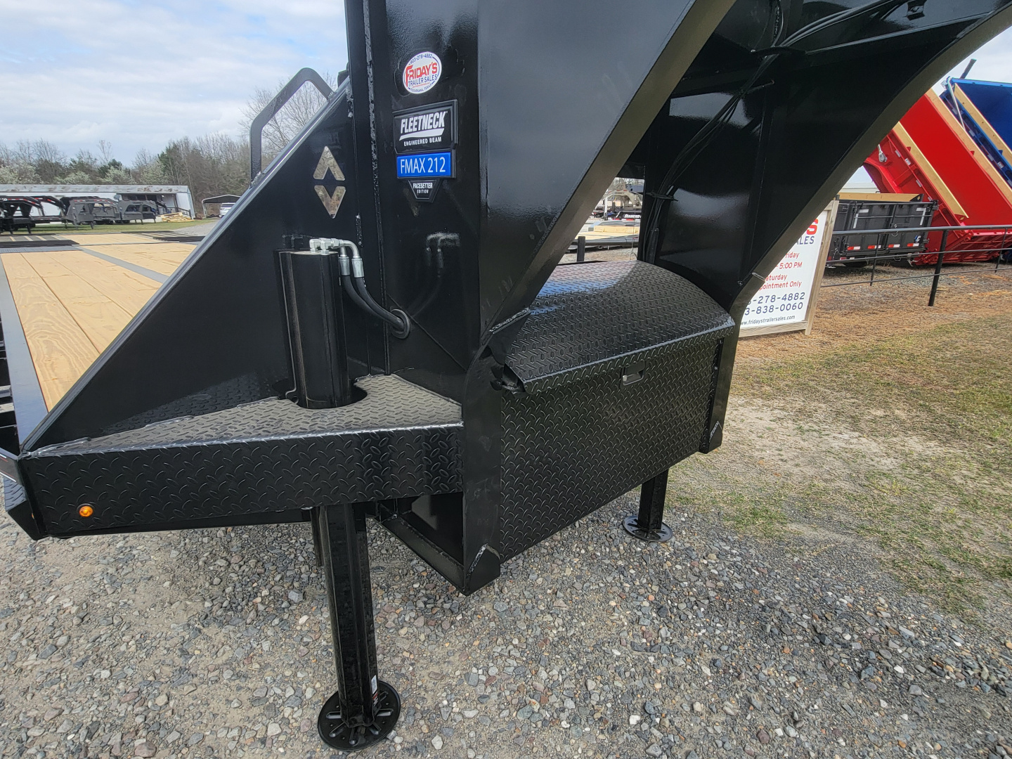 New 2026 Diamond C Trailers FMAX212 35'x102" Hydraulic Dovetail Pacesetter Edition Equipment Trailer