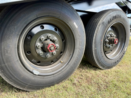 New 2026 Top Hat Trailers TD16-22x102 17.5K Deck over Power Tilt Tilt Trailer