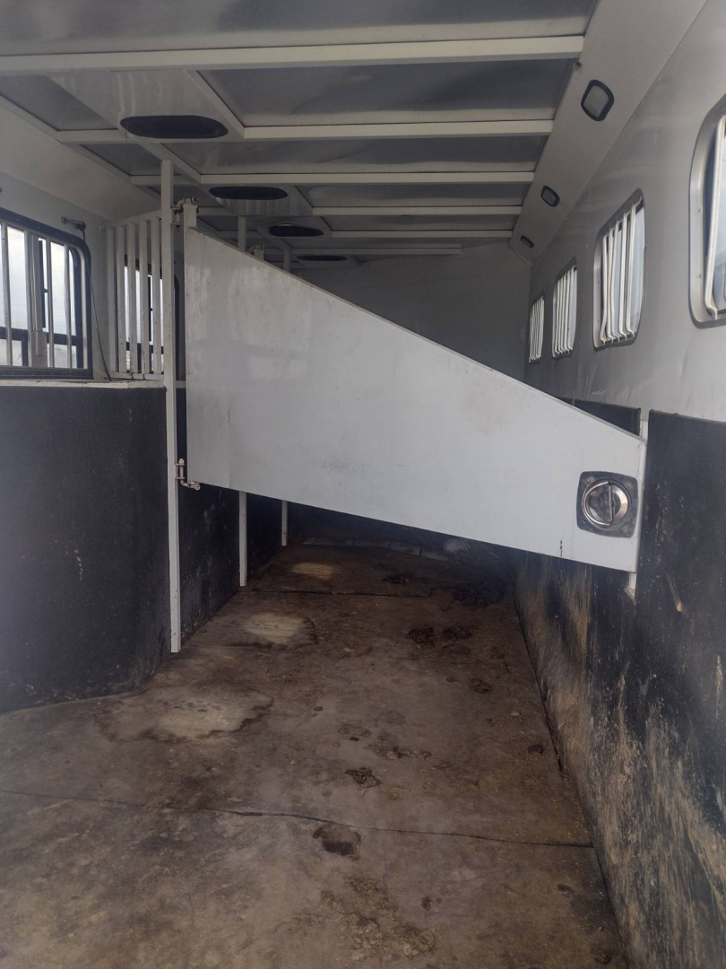Used 2004 Trails West 4 Horse Trailer