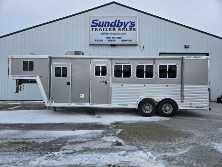 Used 2006 Featherlite 4H Weekender