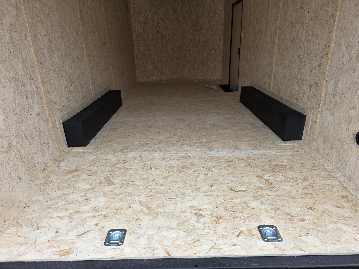 New 2026 Formula Trailers 8.5X20 10K GVWR 080 SCREWLESS EXTERIOR BLACKOUT 7' INSIDE ALUMINUM WHEELS UTV SXS CAR Cargo / Enclosed Trailer