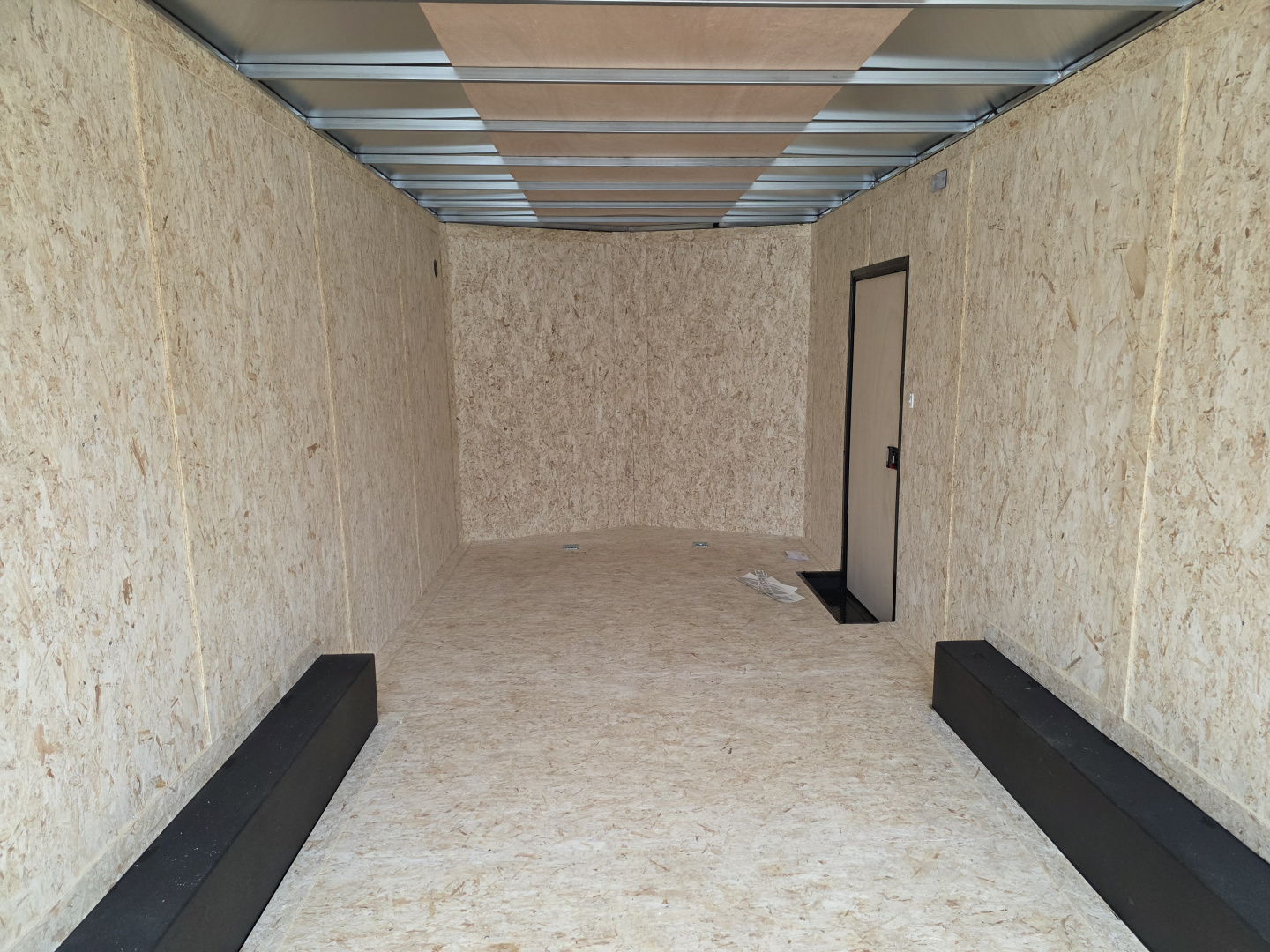 New 2026 Formula Trailers 8.5X20 10K GVWR 080 SCREWLESS EXTERIOR BLACKOUT 7' INSIDE ALUMINUM WHEELS UTV SXS CAR Cargo / Enclosed Trailer